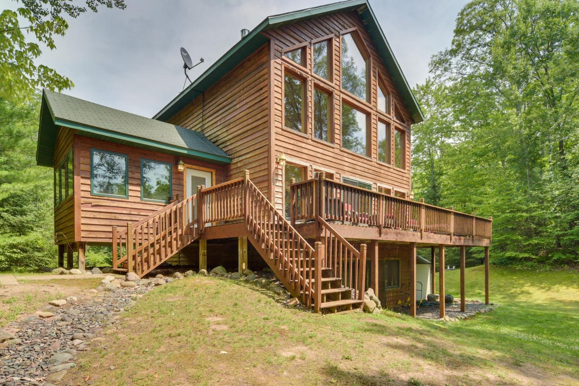 Scenic Hayward Lake View Retreat With Fire Pit Exteriér fotografie