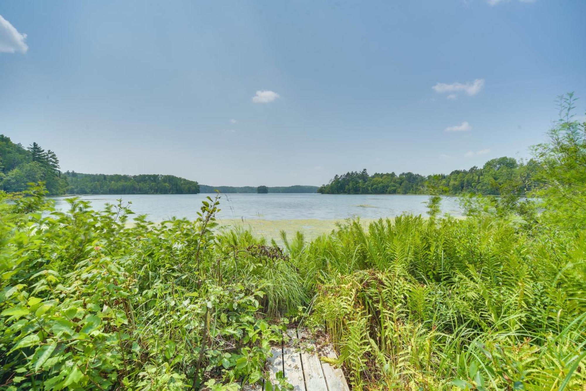 Scenic Hayward Lake View Retreat With Fire Pit Exteriér fotografie